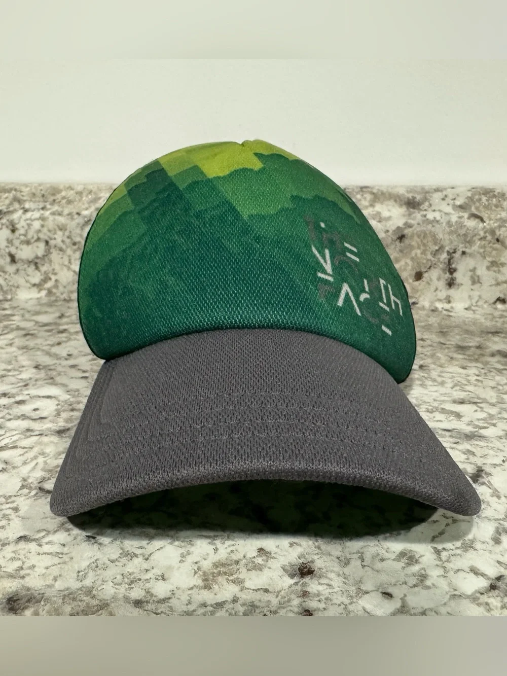 The North Face Mesh Snapback Trucker Hat Green Black Youth Small Outdoor